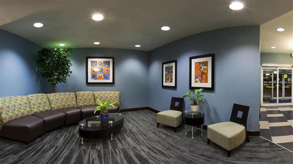 Holiday Express & Largo-clearwater By Ihg