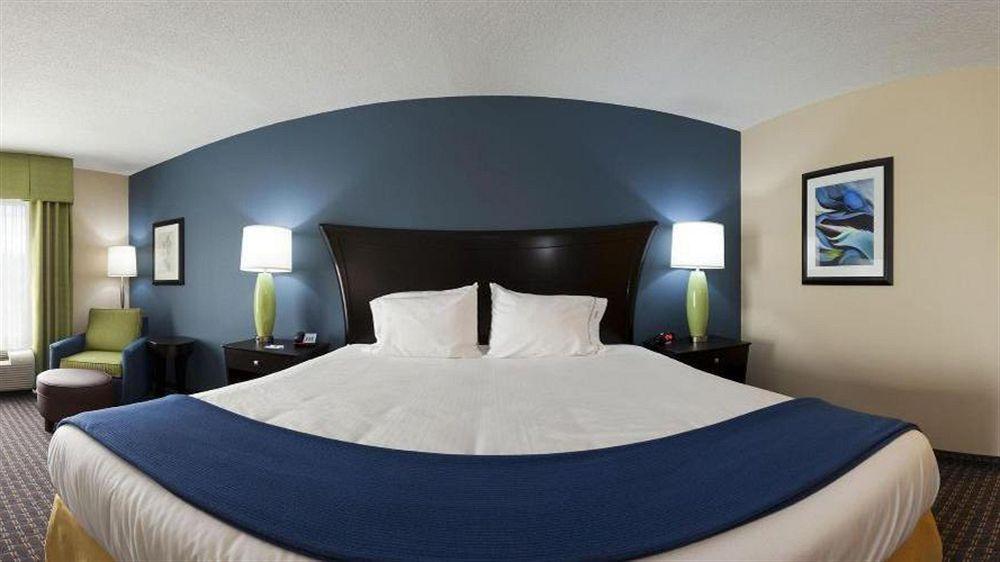 Holiday Express & Largo-clearwater By Ihg 2*