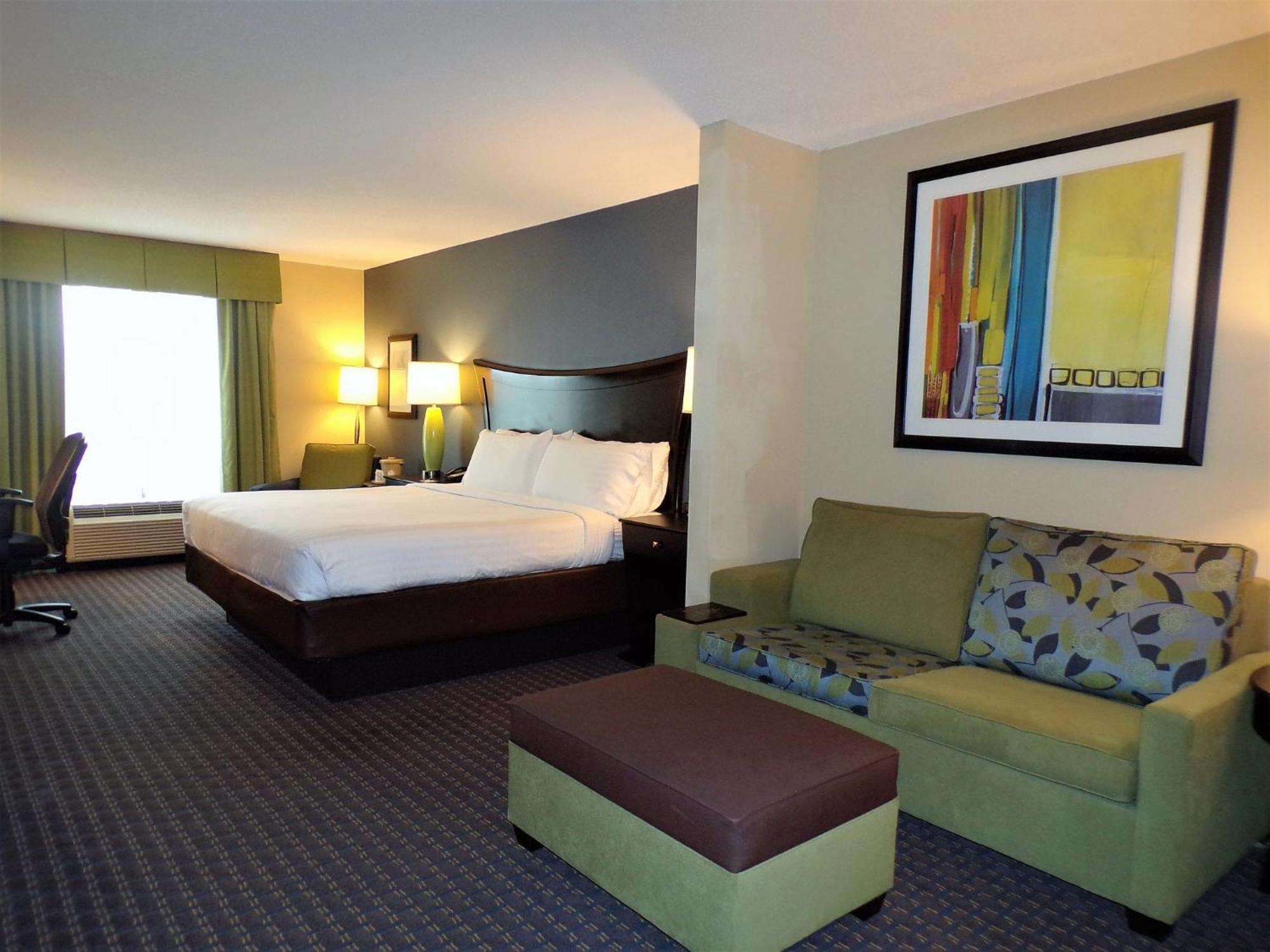 Holiday Express & Largo-clearwater By Ihg