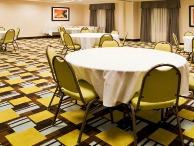Holiday Express & Largo-clearwater By Ihg Largo